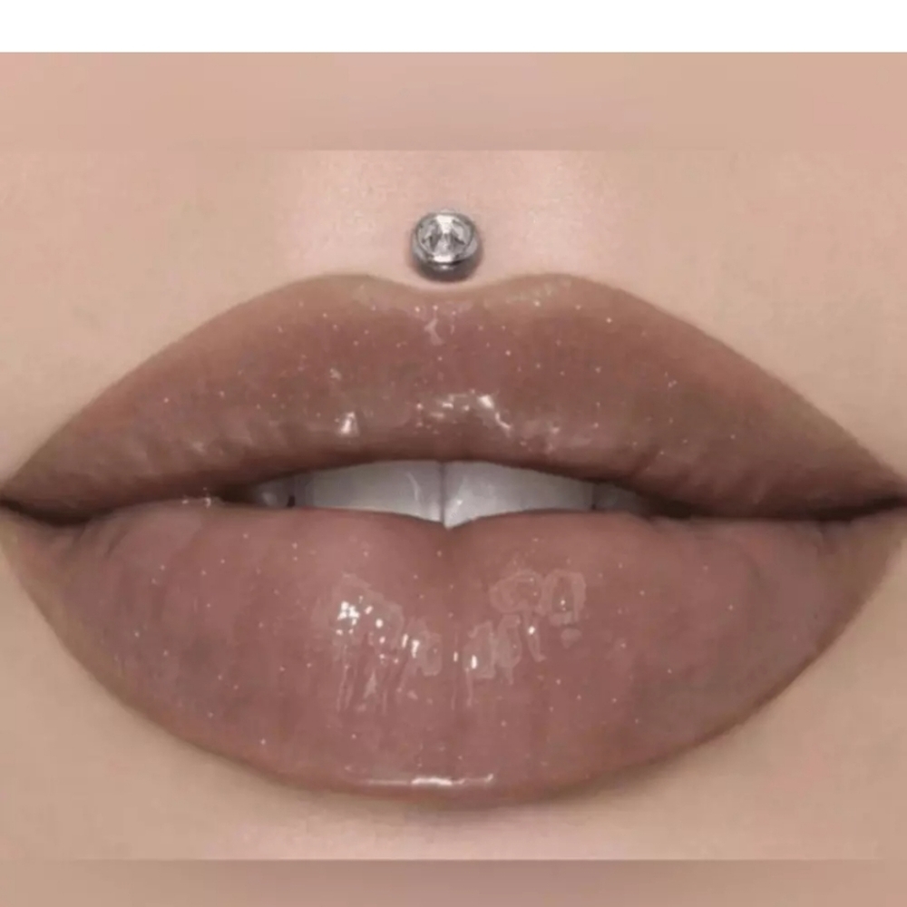 Brand New With Out Box Jeffree Star Table Top Gloss